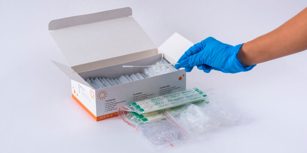 pruebas de antigenos vivachek-06