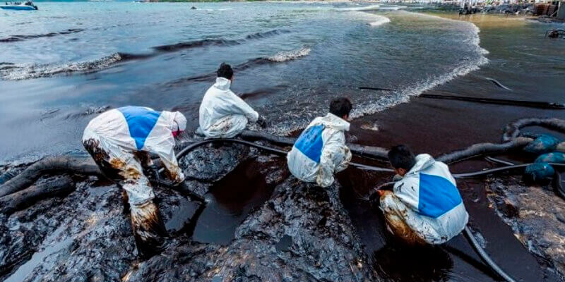 Derrames de petróleo- contaminación del agua-16